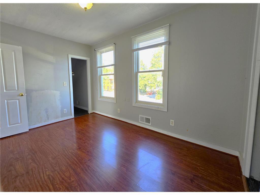 upper bedroom3A.jpg