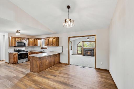 11826 Larabee Circle NE, Albertville, MN 55301