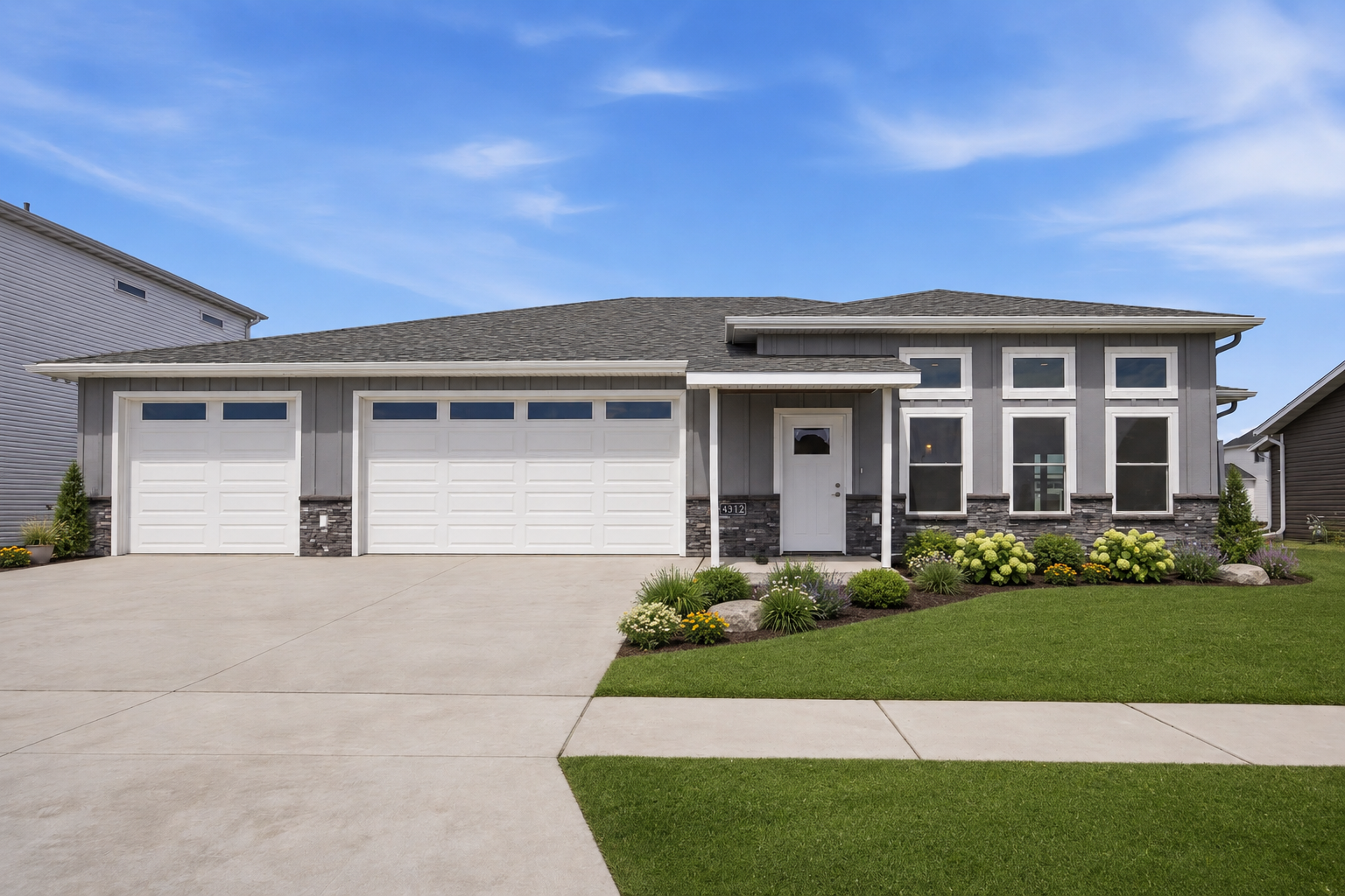 Front of Home - Virtual Landscaping