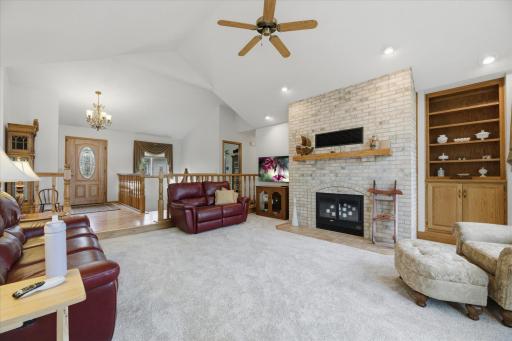 22-3133_145th_St_NW_Monticello_MN_55362_022.jpg
