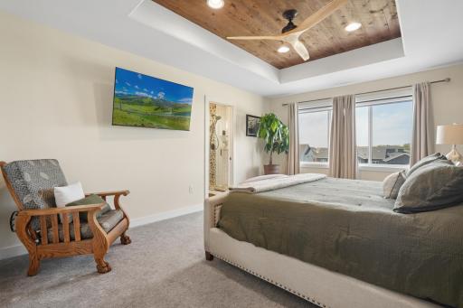 2402 N Pond Drive E, West Fargo, ND 58078