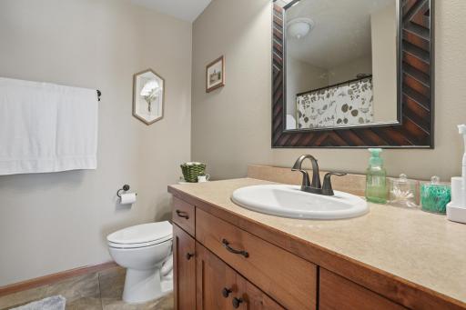 947 30th Avenue W, West Fargo, ND 58078