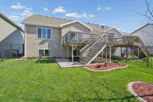 947 30th Avenue W, West Fargo, ND 58078