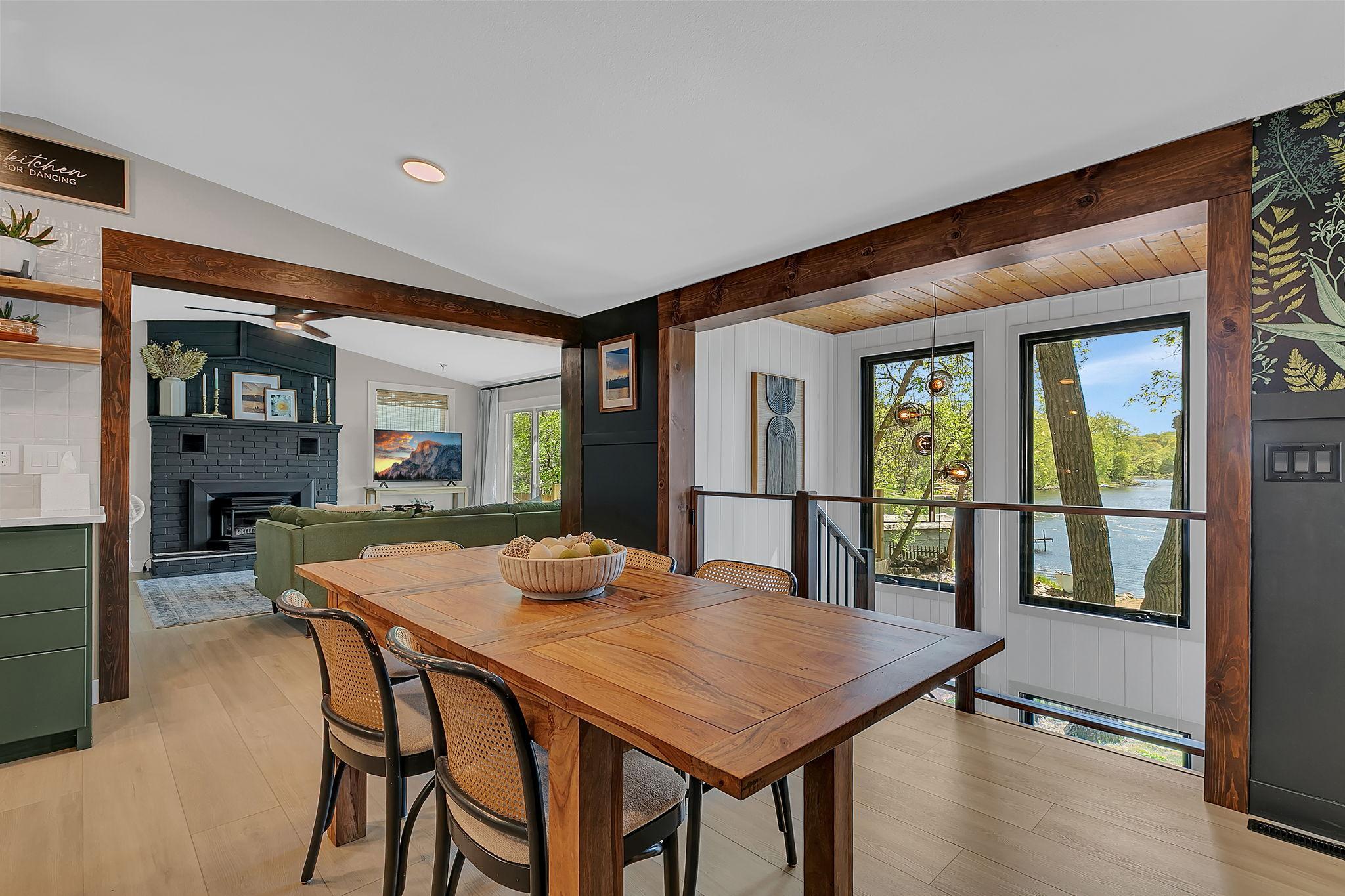 Floorplan seamlessly connects main living spaces