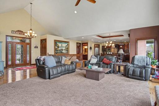 903 Fairway Drive, Pipestone, MN 56164
