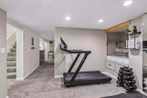 1600 Louisiana Avenue S, Minneapolis, MN 55426
