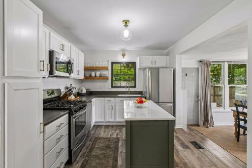 1600 Louisiana Avenue S, Minneapolis, MN 55426