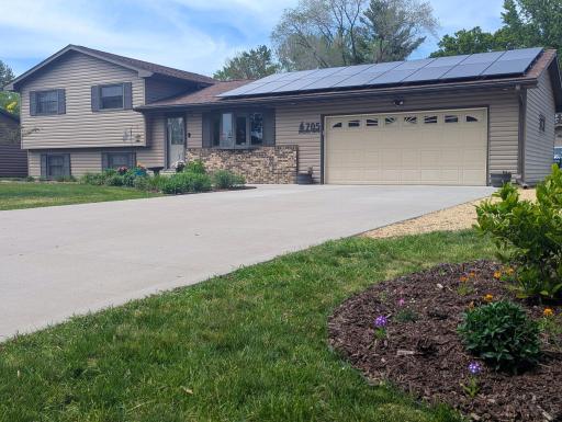 705 Spillway Drive, La Crosse, WI 54603