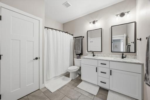 7252 26th Street S, Fargo, ND 58104