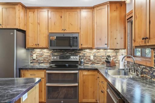 4466 W 131st Street, Savage, MN 55378