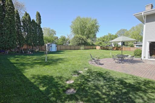 716 Eldridge Avenue E, Maplewood, MN 55117