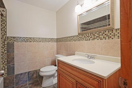 716 Eldridge Avenue E, Maplewood, MN 55117