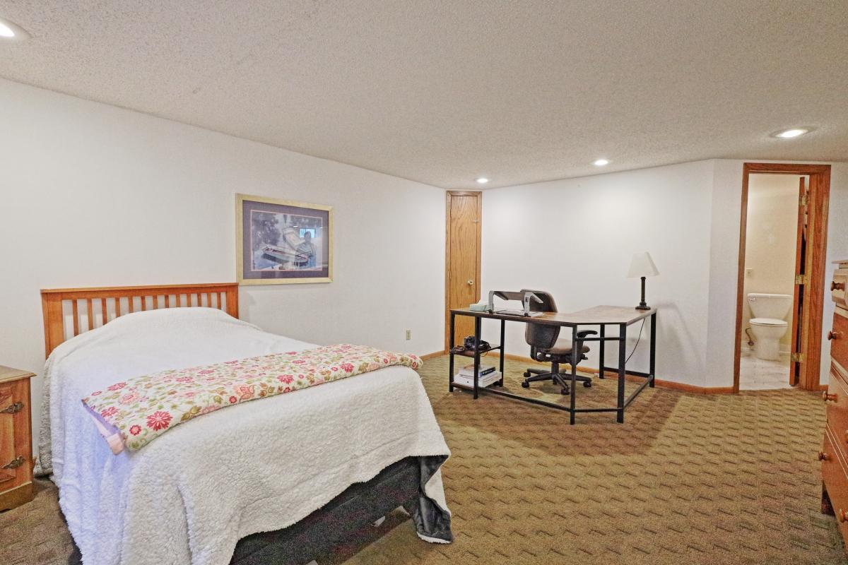 Basement bedroom 2.JPG