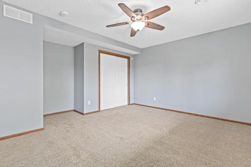 1802 Colonial Lane, 1, Chanhassen, MN 55317
