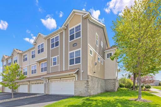 1802 Colonial Lane, 1, Chanhassen, MN 55317