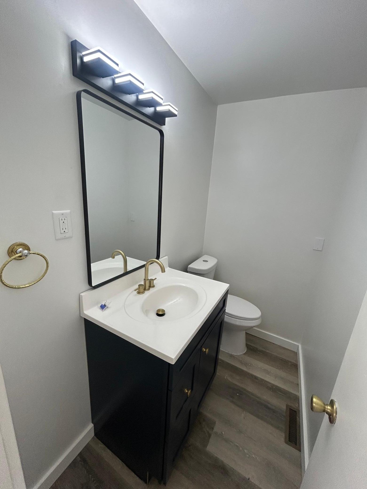 Main Floor bath