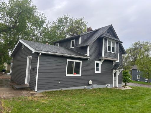 944 N Rosemary Avenue, Fergus Falls, MN 56537