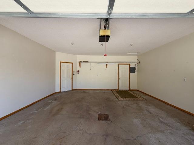20x24 Garage with Util Rm Access