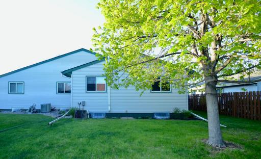 307 12th Avenue E, West Fargo, ND 58078