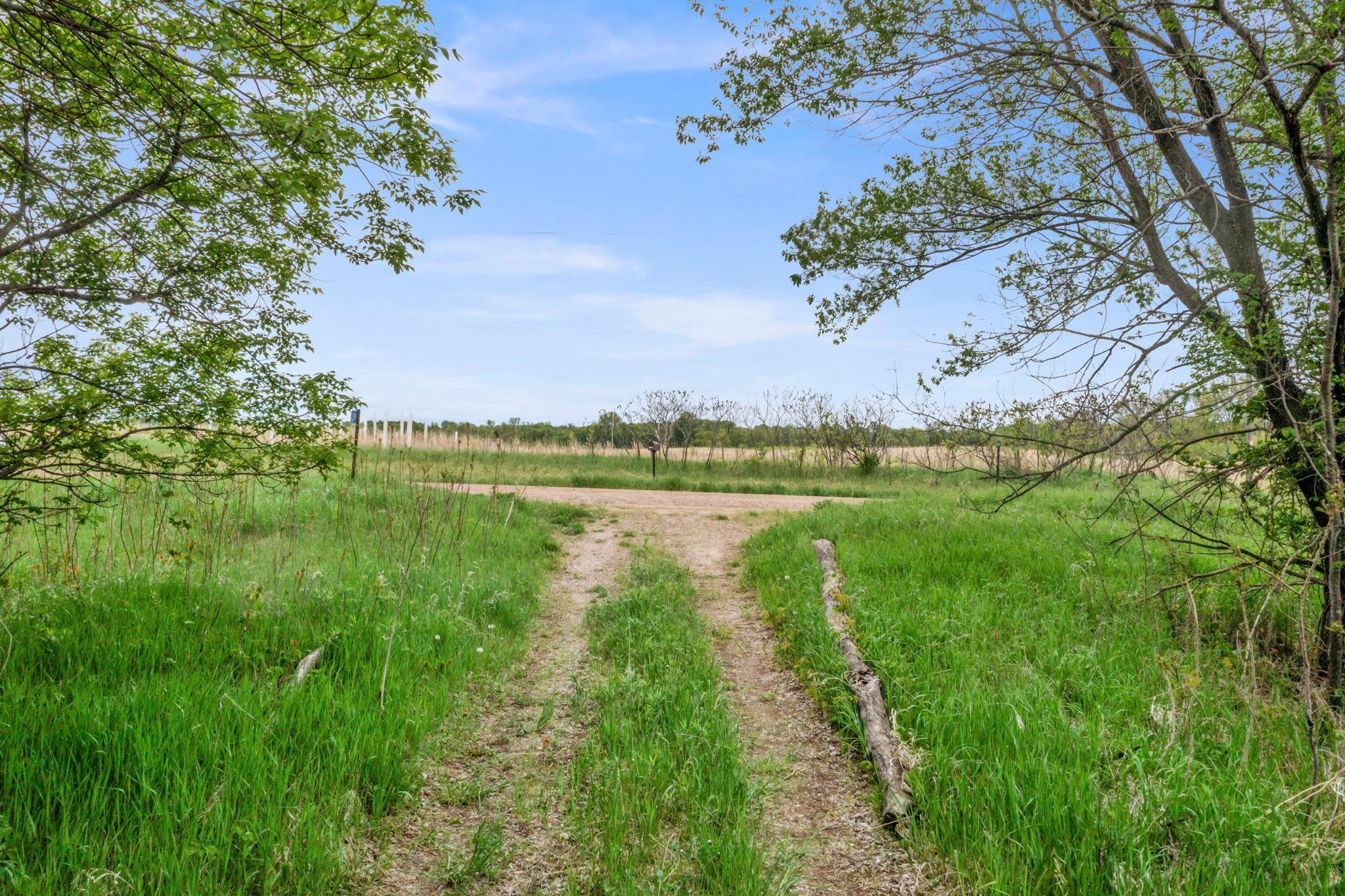 5 sensational acres to build your dream home on