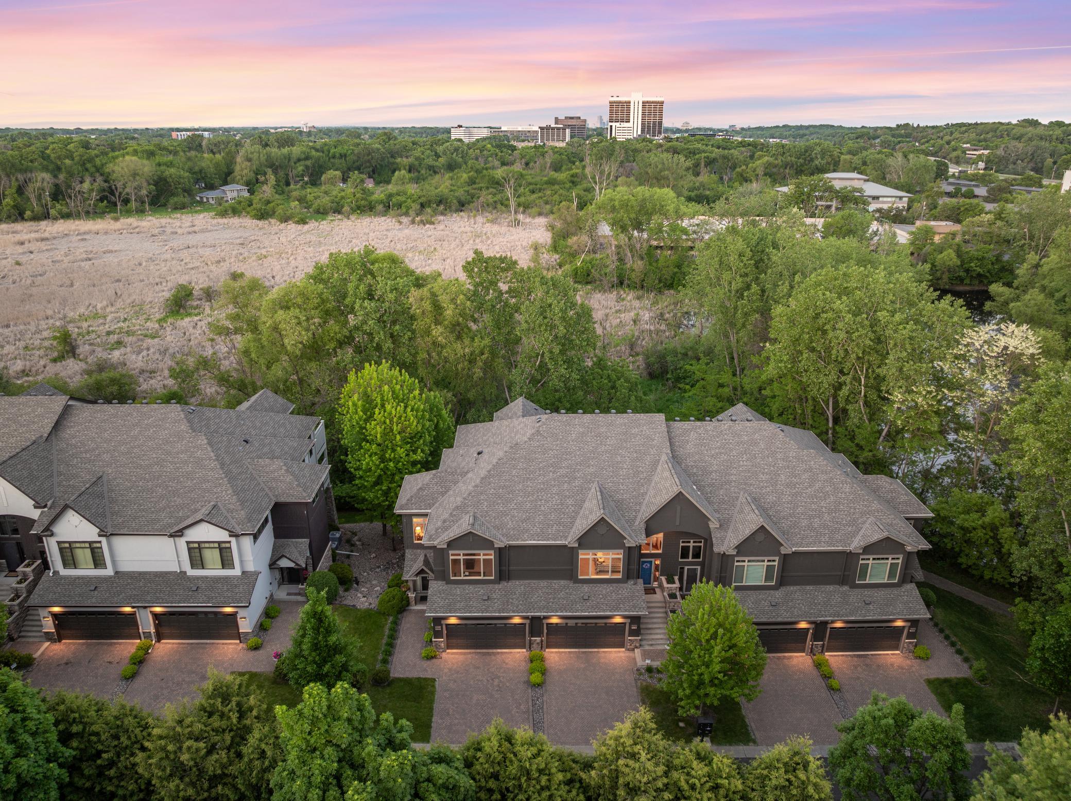 Ridgedale Center is just 5 minutes by car, the village of Wayzata is about 7 minutes, downtown Minneapolis reachable in just 15 minutes.