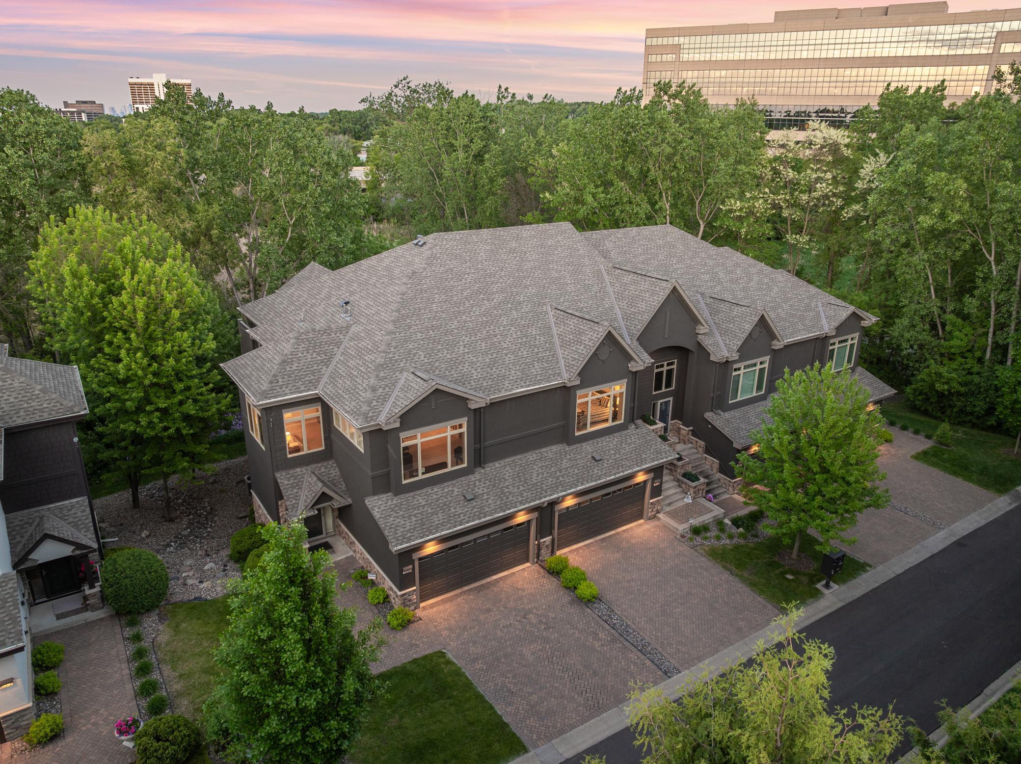 Ridgedale Center is just 5 minutes by car, the village of Wayzata is about 7 minutes, downtown Minneapolis reachable in just 15 minutes.