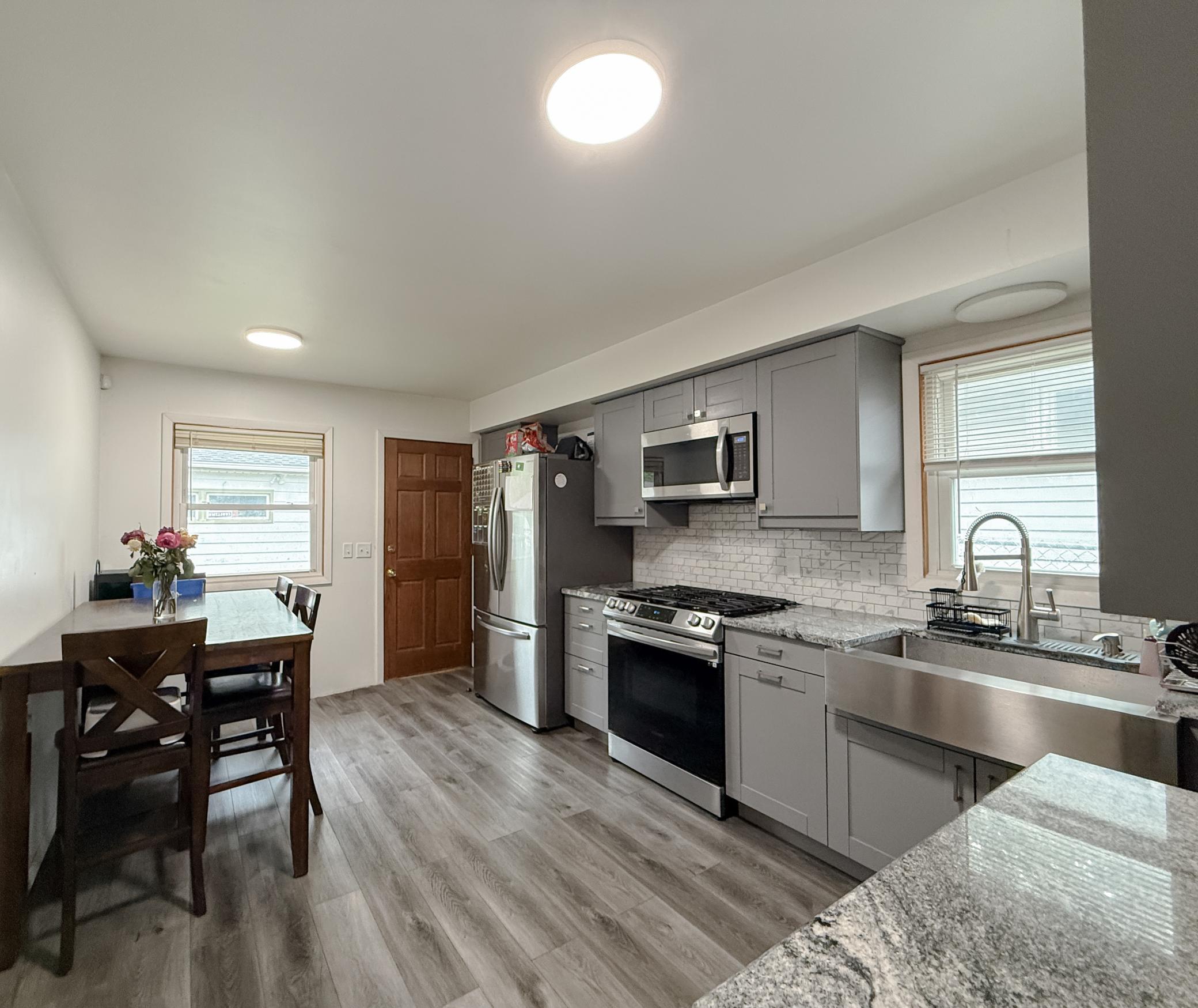 Kitchen/Dining