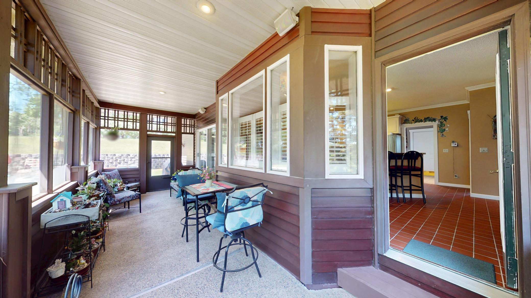 Enclosed porch