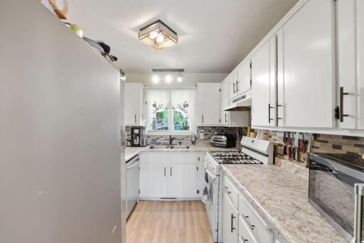 305 8th Street N, Sartell, MN 56377