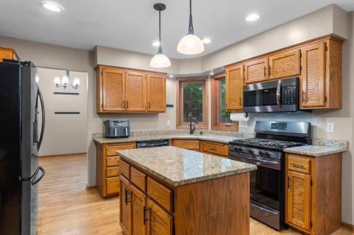 27-web-or-mls-17251 Harrington Way-259.jpg