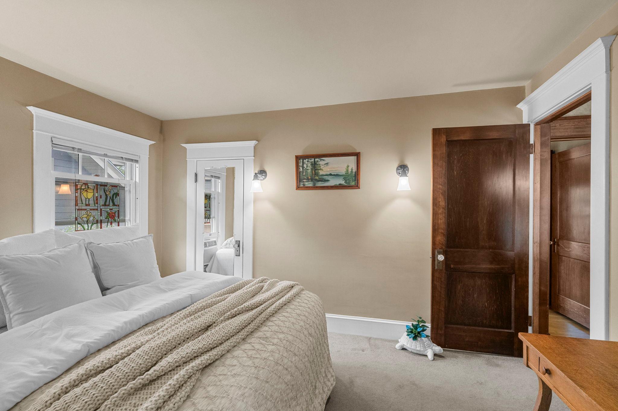 Second bedroom