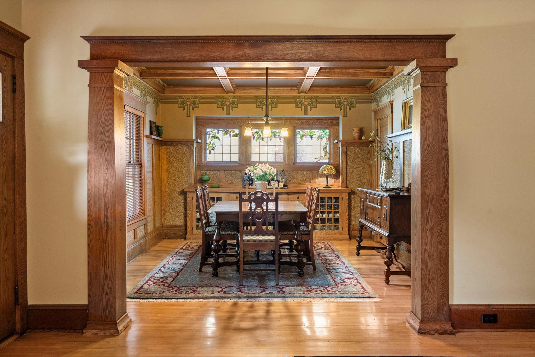 The dining room is certainly one of the stars of the home. Take the time to study every detail. It is a work of art.