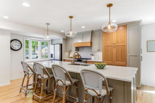 5036 Russell Avenue S, Minneapolis, MN 55410