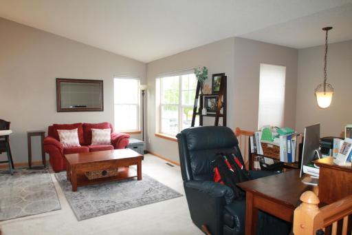 1661 Countryside Drive, Shakopee, MN 55379