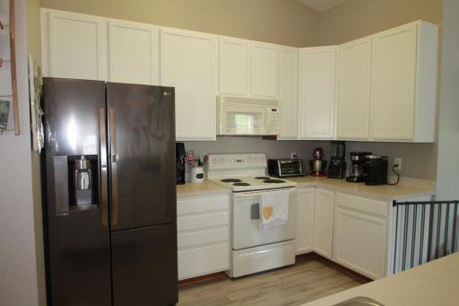 1661 Countryside Drive, Shakopee, MN 55379