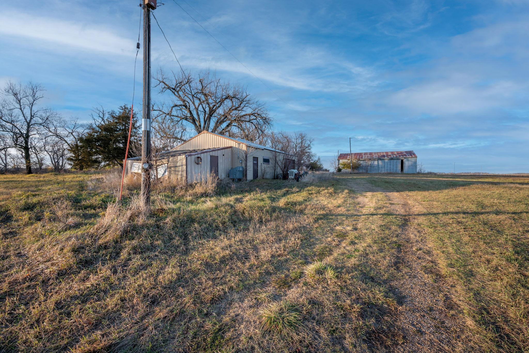 110 200th Ave Fairmont MN-11.jpg