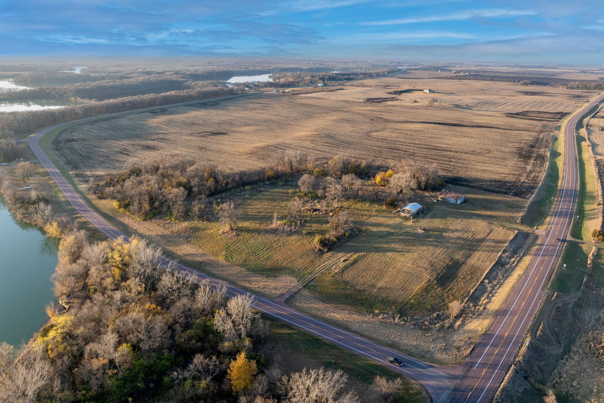 110 200th Ave Fairmont MN-05.jpg
