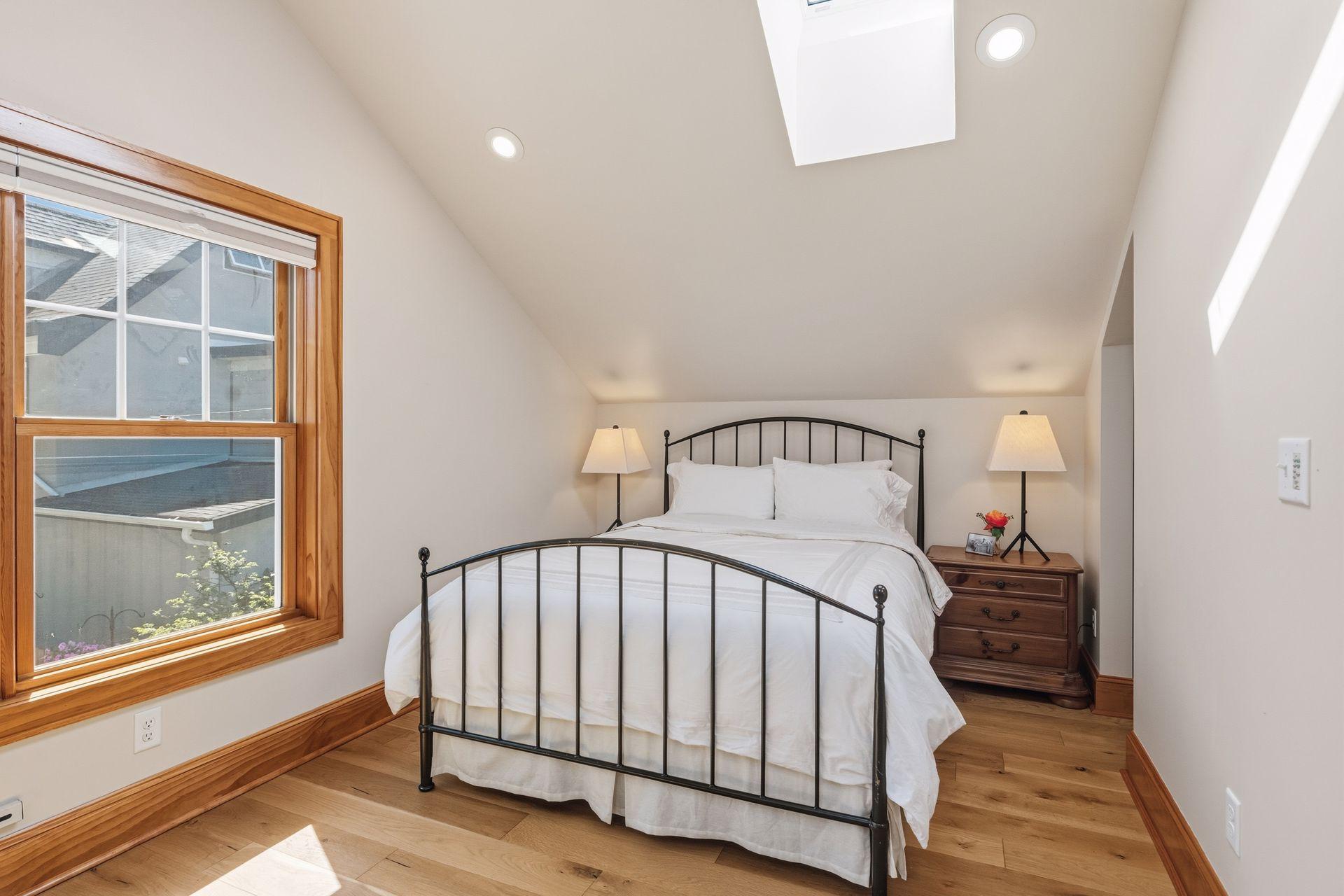 ADU Full size bedroom and generous closet space