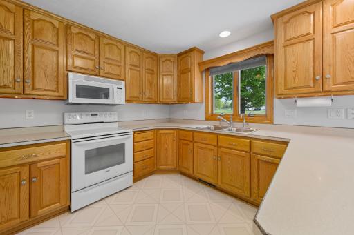 1203 Northridge Drive, Lakefield, MN 56150