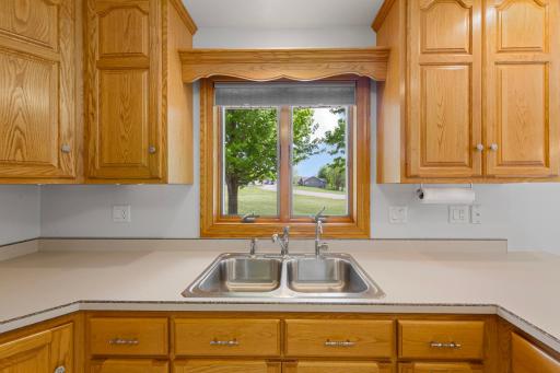 1203 Northridge Drive, Lakefield, MN 56150