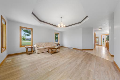 1203 Northridge Drive, Lakefield, MN 56150