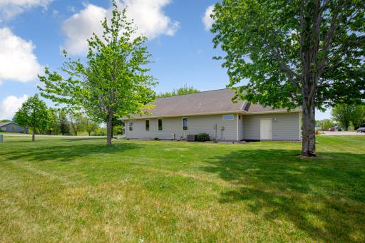 1203 Northridge Drive, Lakefield, MN 56150
