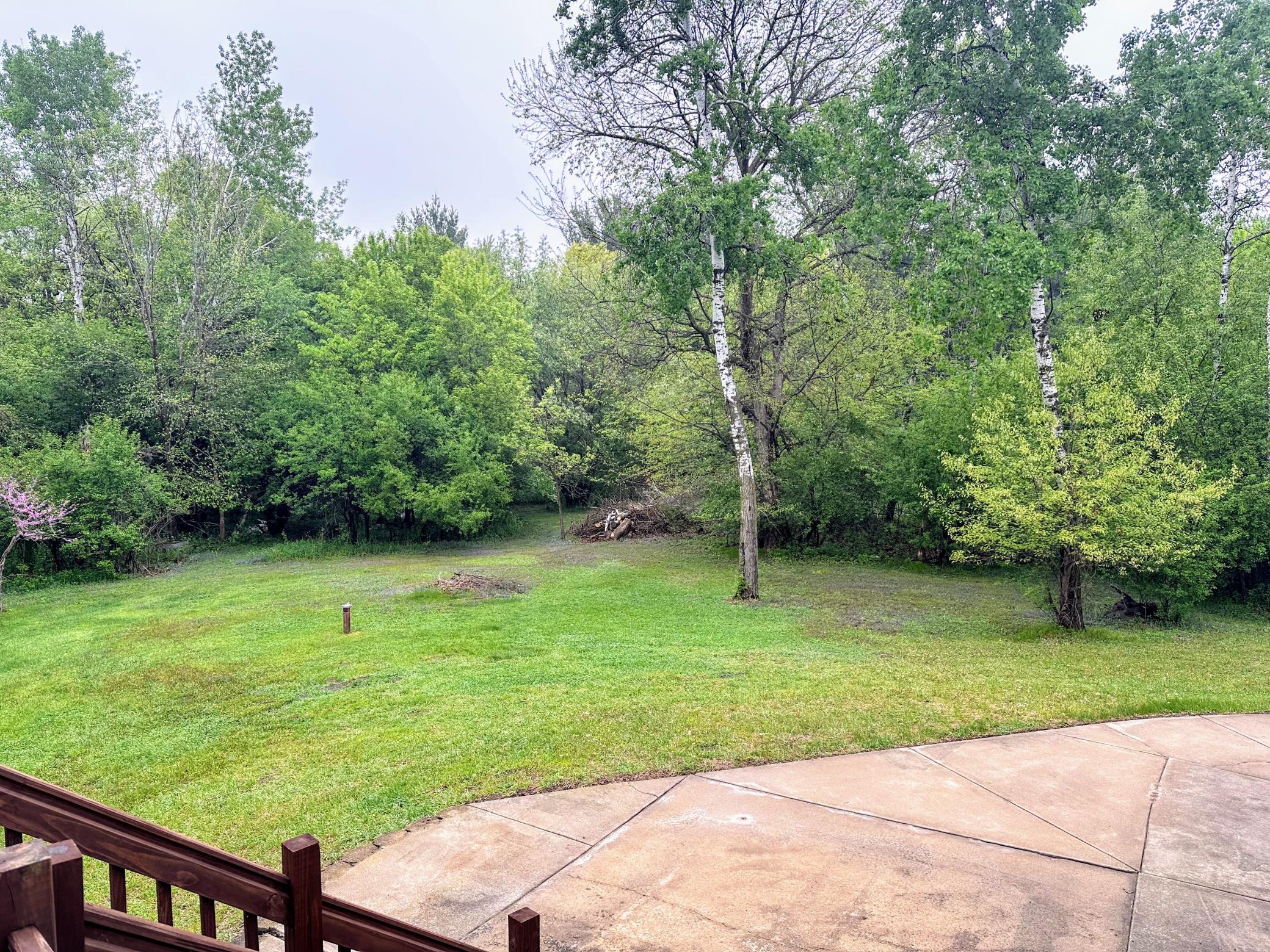 Deck/Patio/Yard