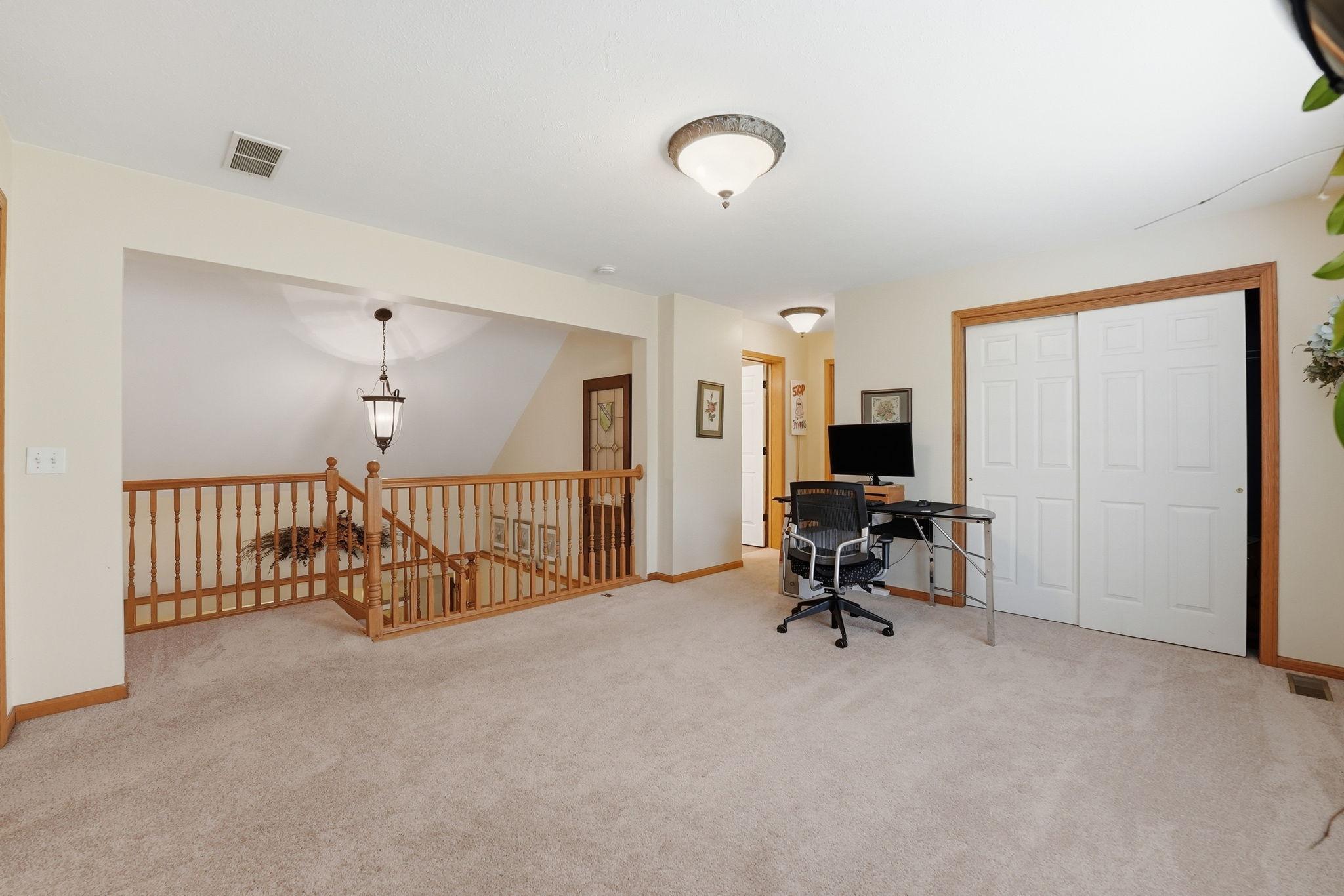 Upper Level Loft Area