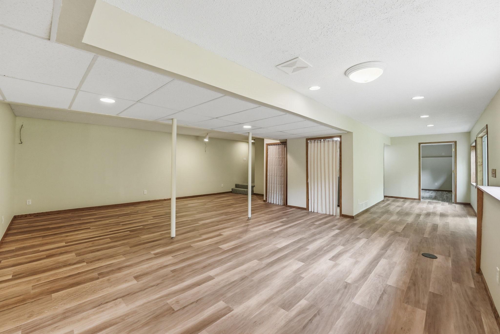 Large Basement Family/Recreation Area