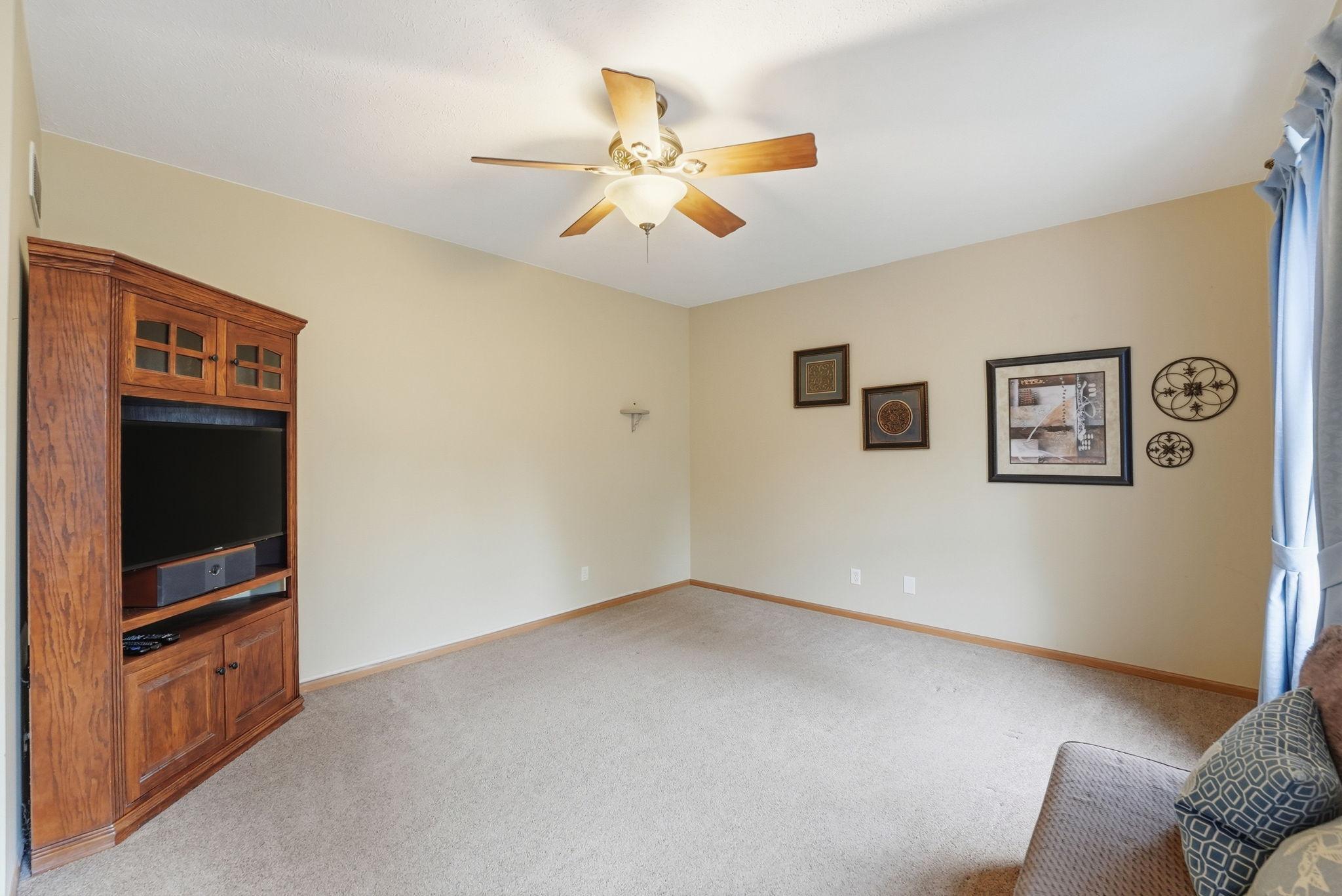 Sitting Room/Living Room