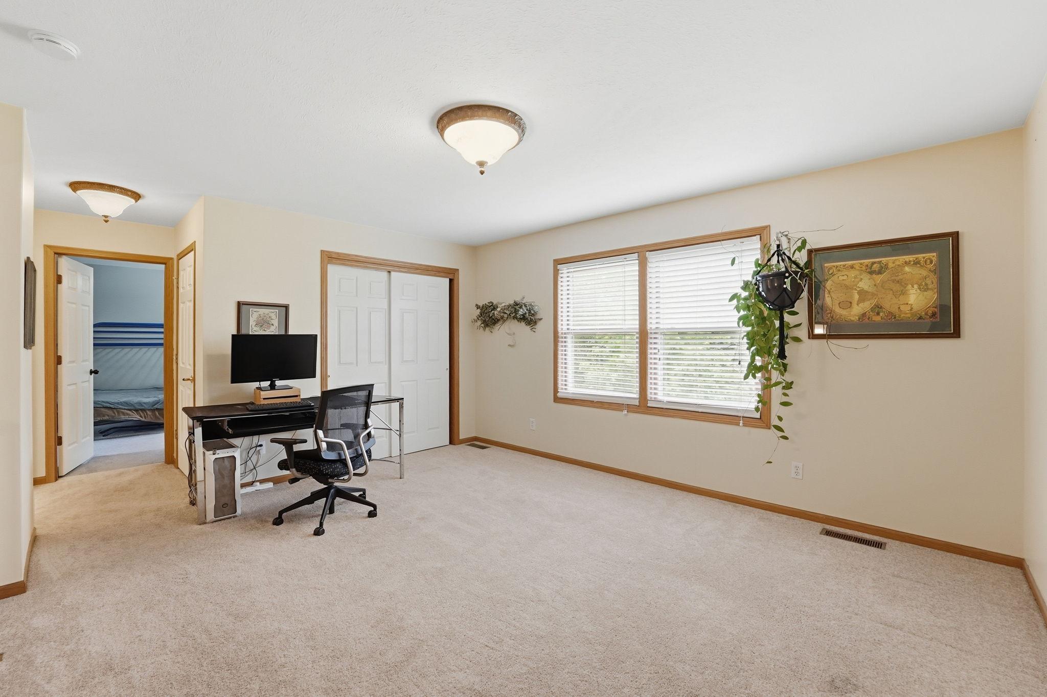 Upper Level Loft Area