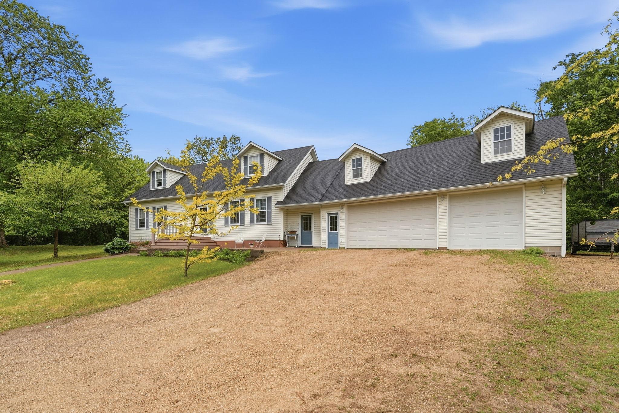 Modified Two Story, 3 Stall Garage