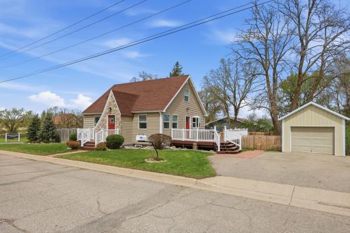 224 Elm Street W, Detroit Lakes, MN 56501