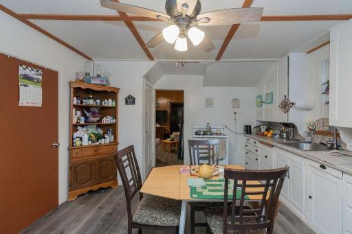 28 Main Street W, Richmond, MN 56368